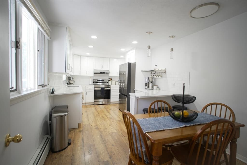 30 Porter St, Billerica MA 01821 photo 5