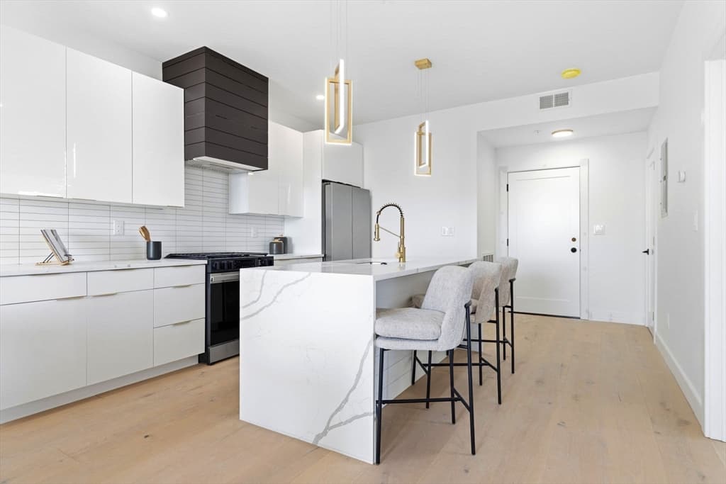 66 Mcgrath # 310, Quincy MA 02169 photo 3