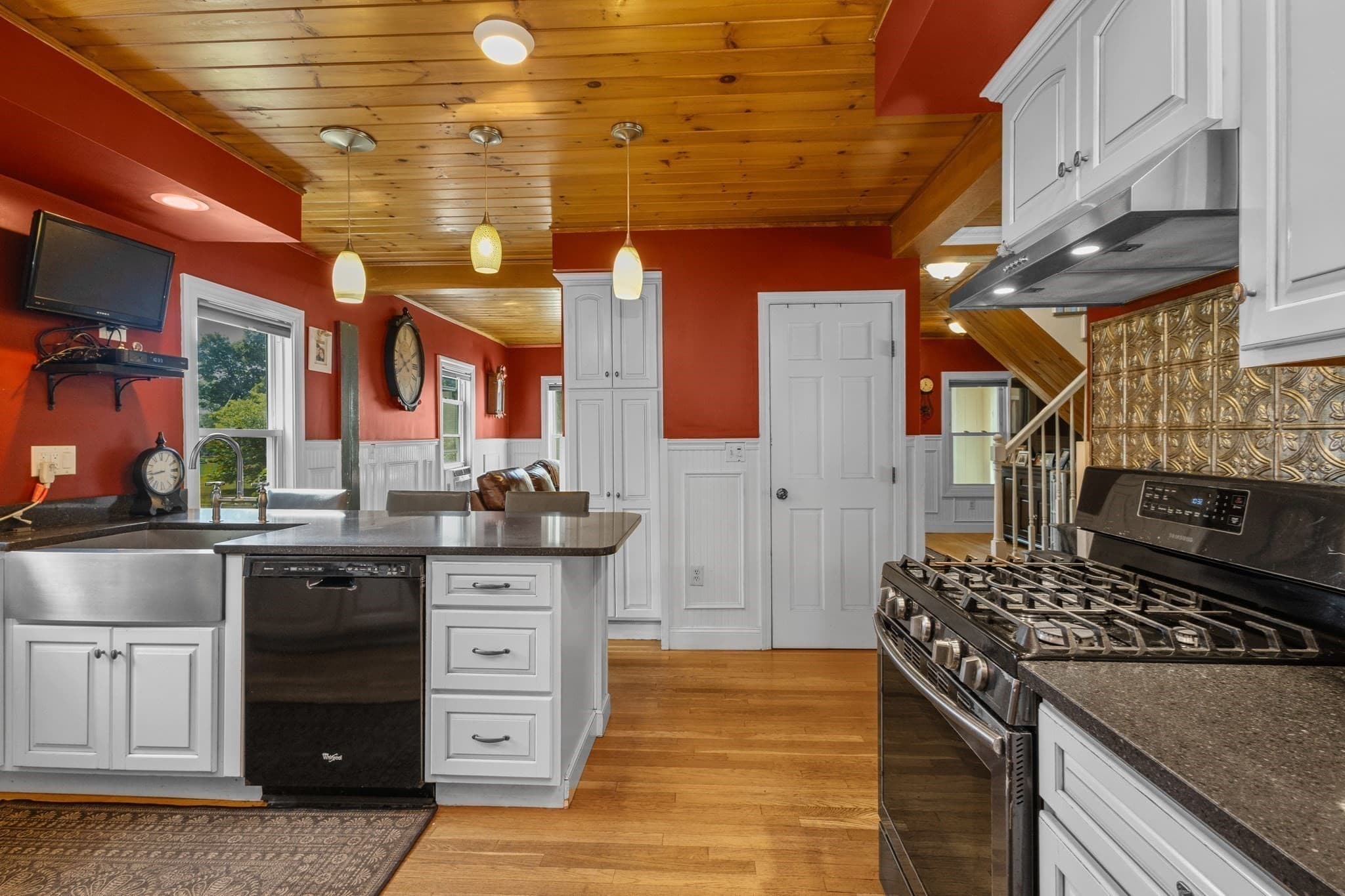 Single Family Residence at 27 Bliss Ave, Mansfield MA 02048, Mansfield, photo 13 of 31