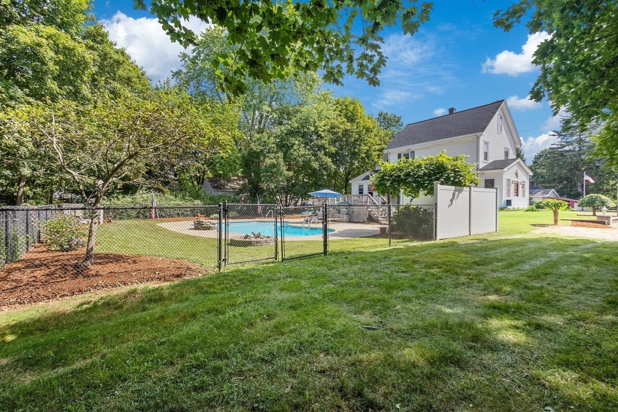 Single Family Residence at 27 Bliss Ave, Mansfield MA 02048, Mansfield, photo 26 of 31