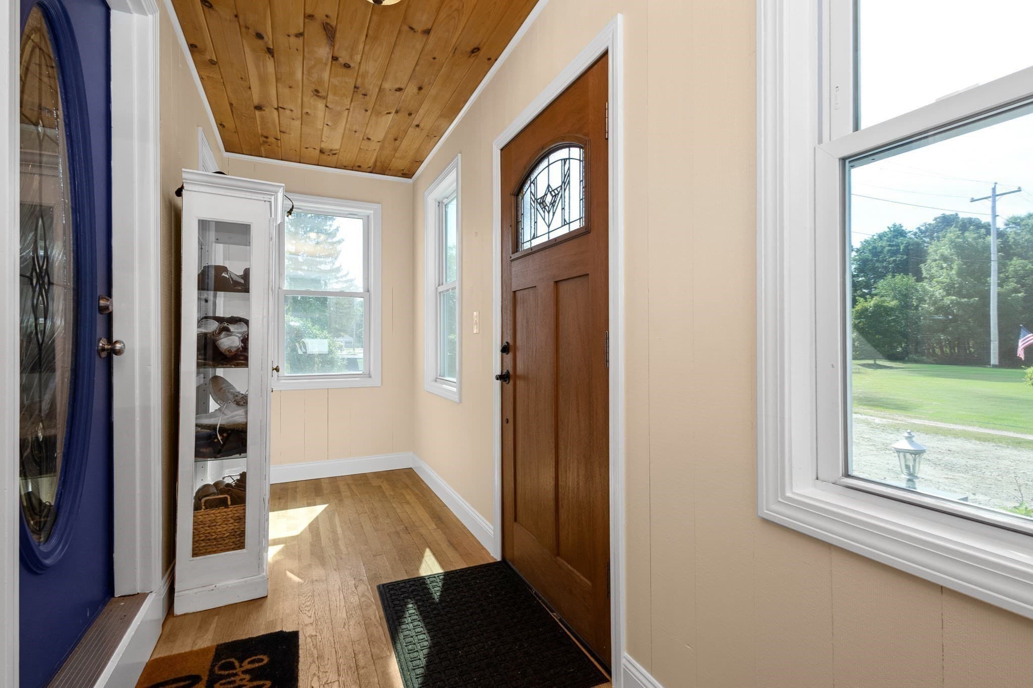 Single Family Residence at 27 Bliss Ave, Mansfield MA 02048, Mansfield, photo 5 of 31