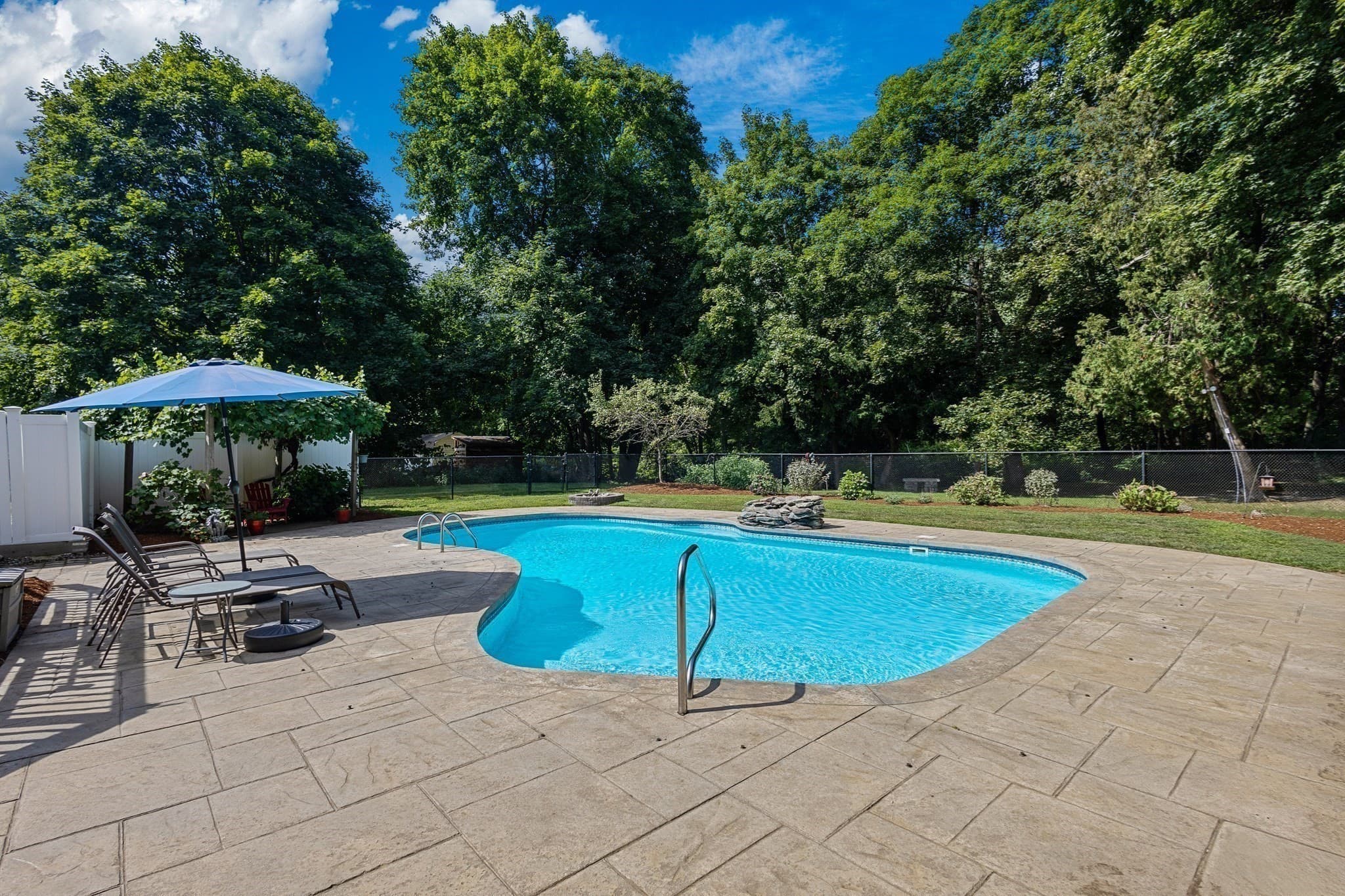Single Family Residence at 27 Bliss Ave, Mansfield MA 02048, Mansfield, photo 20 of 31