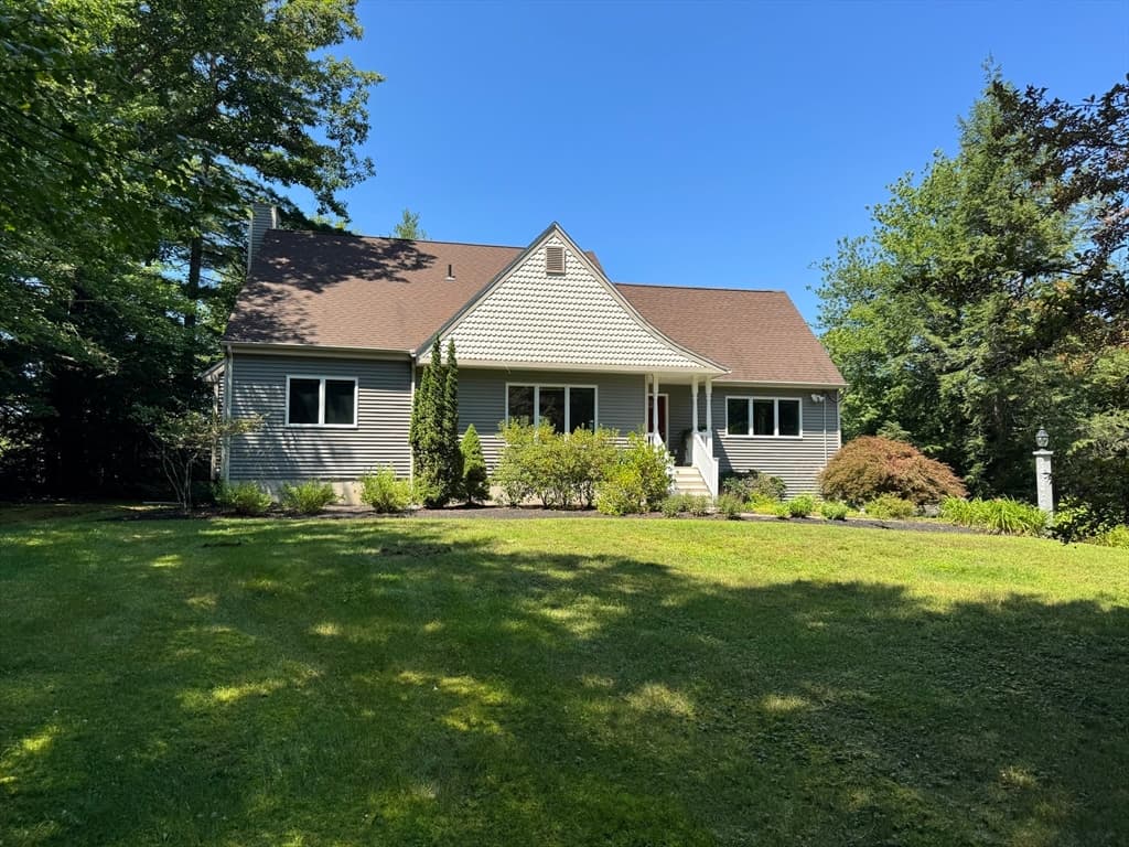 36 Bluefield Road, Ashburnham MA 01430