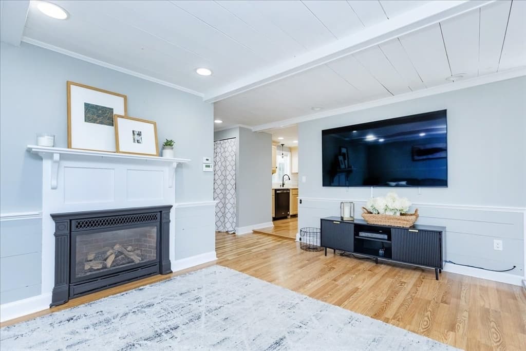9 Massachusetts Ave, Danvers MA 01923 photo 7