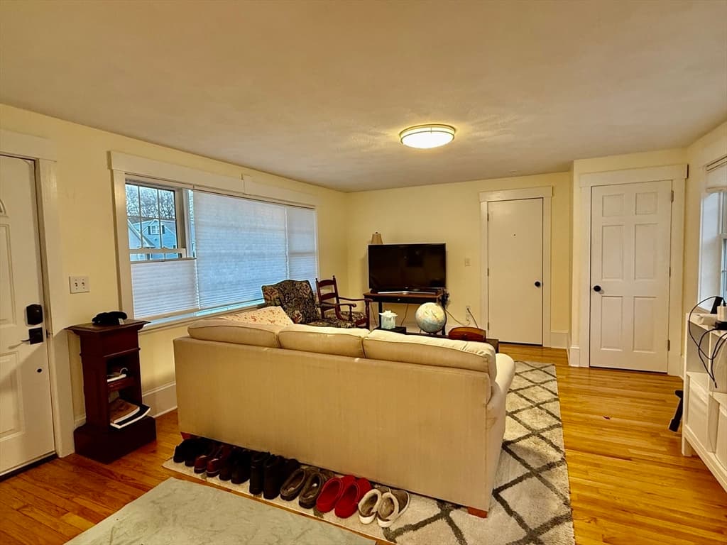 20 Alma Rd, Burlington MA 01803 photo 4