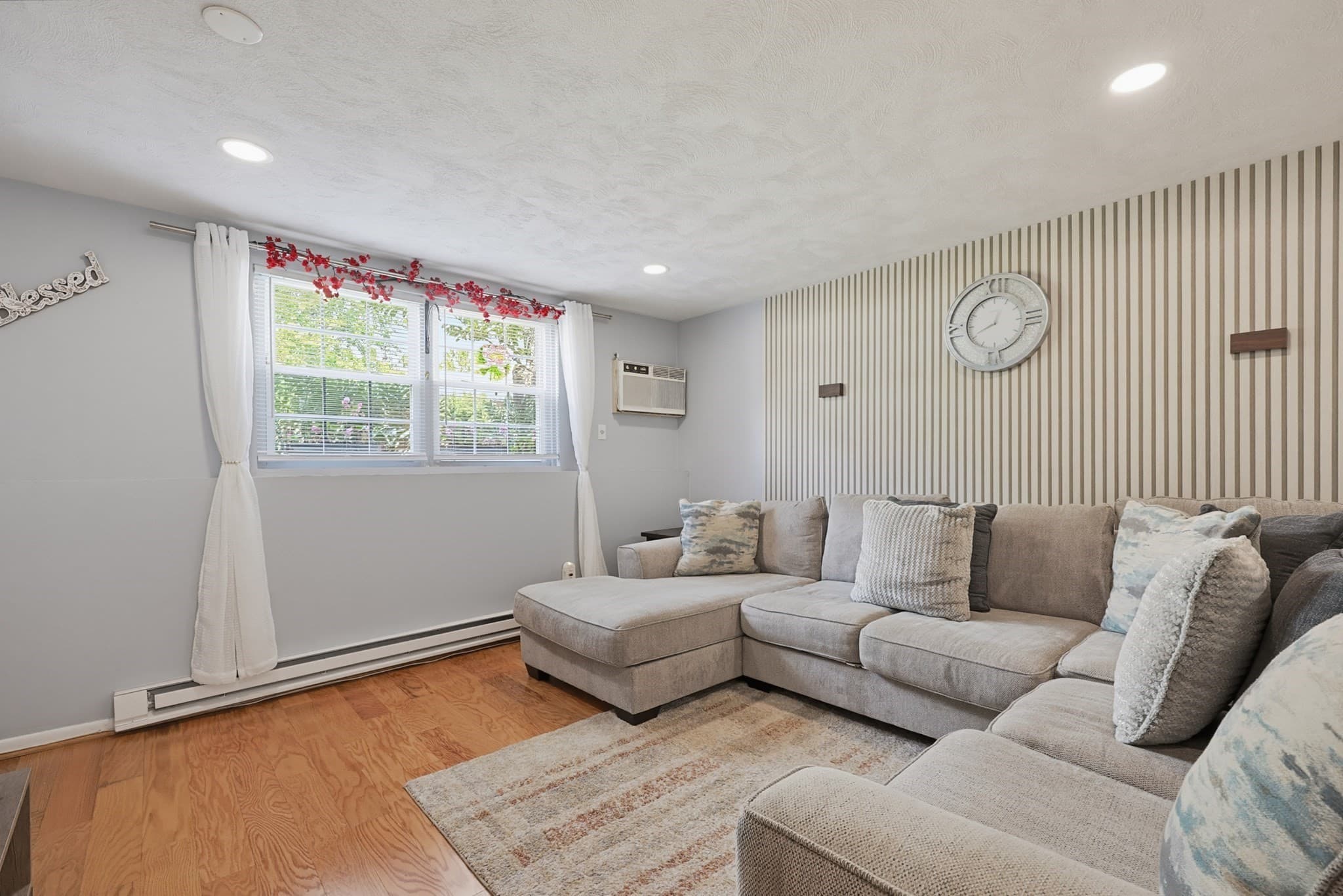 Condominium at 91 Pleasant St # D1, Medfield MA 02052, photo 10 of 33