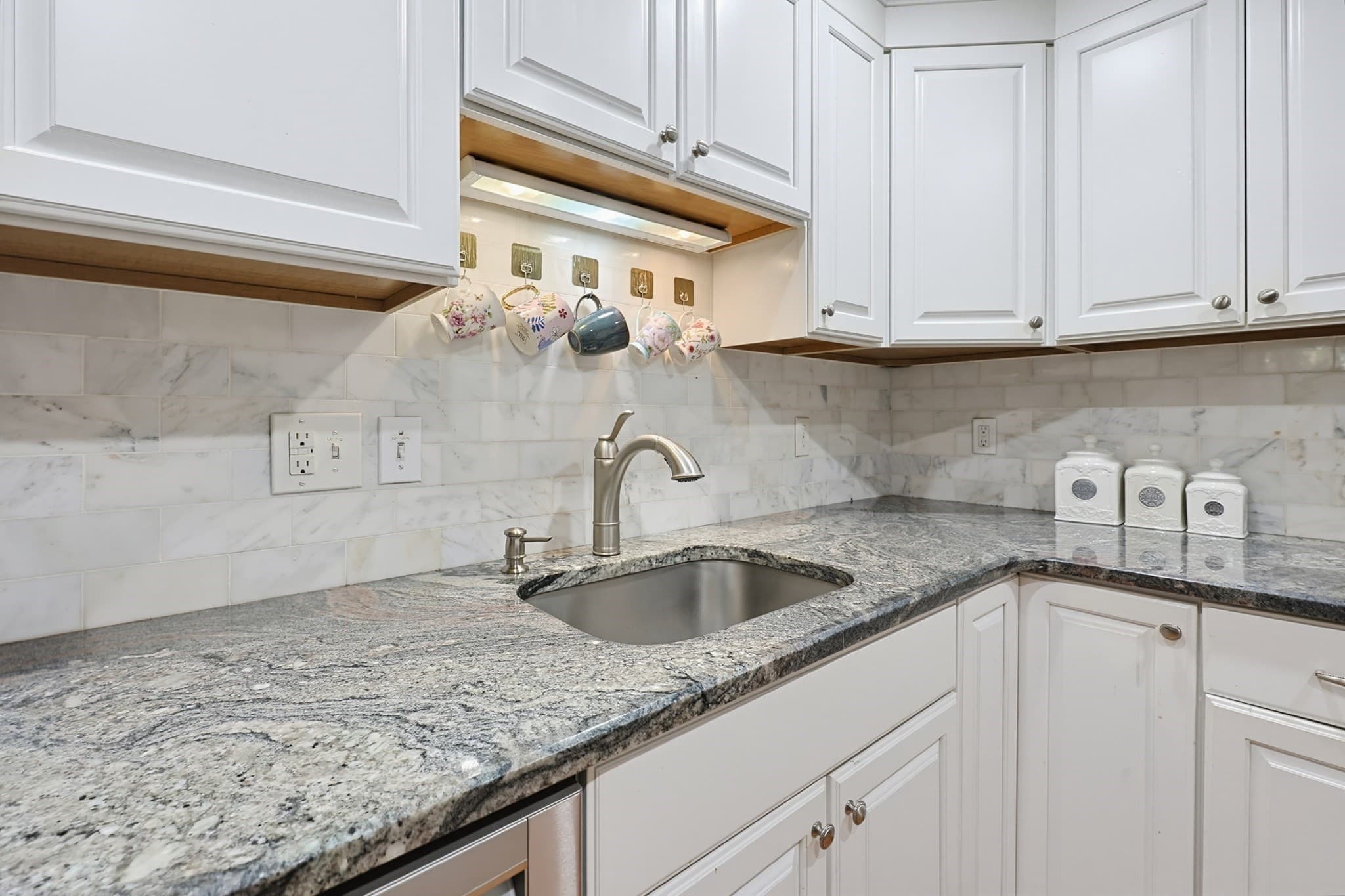 Condominium at 91 Pleasant St # D1, Medfield MA 02052, photo 15 of 33