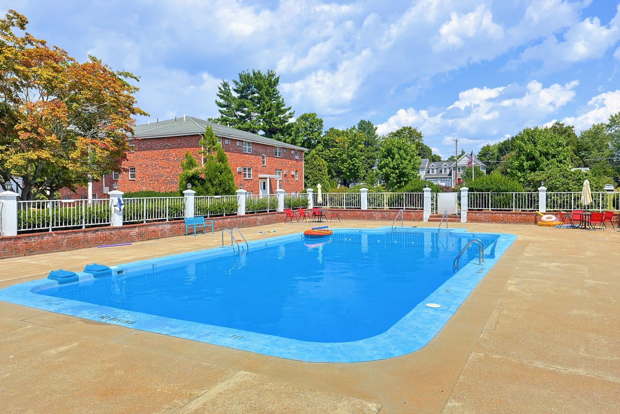 Condominium at 91 Pleasant St # D1, Medfield MA 02052, photo 31 of 33