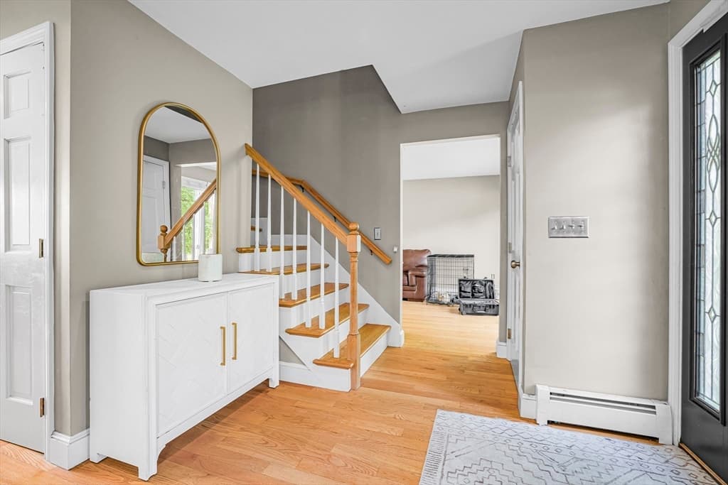 96 Fowler St, Upton MA 01568 photo 5