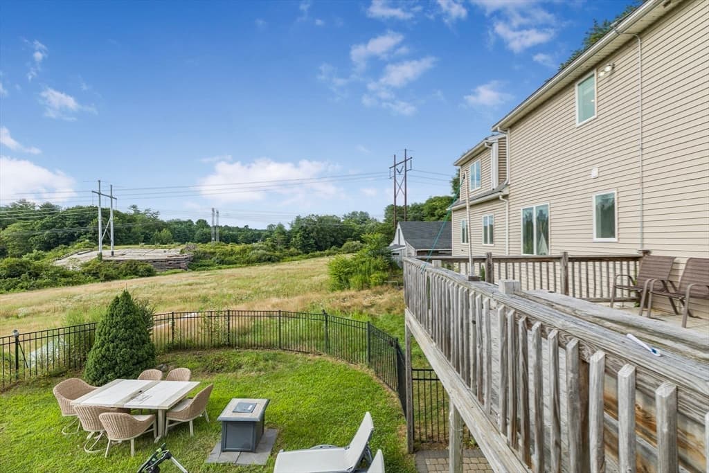 96 Fowler St, Upton MA 01568 photo 38