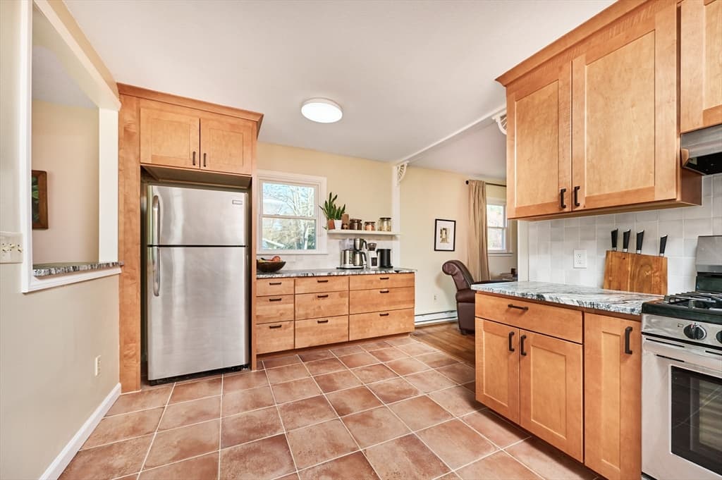 26 Oliver St., Easthampton MA 01027 photo 8
