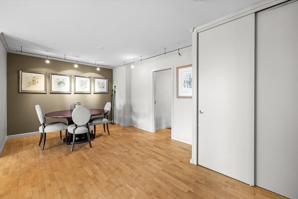 180 Beacon # 15B, Boston MA 02116 photo 4