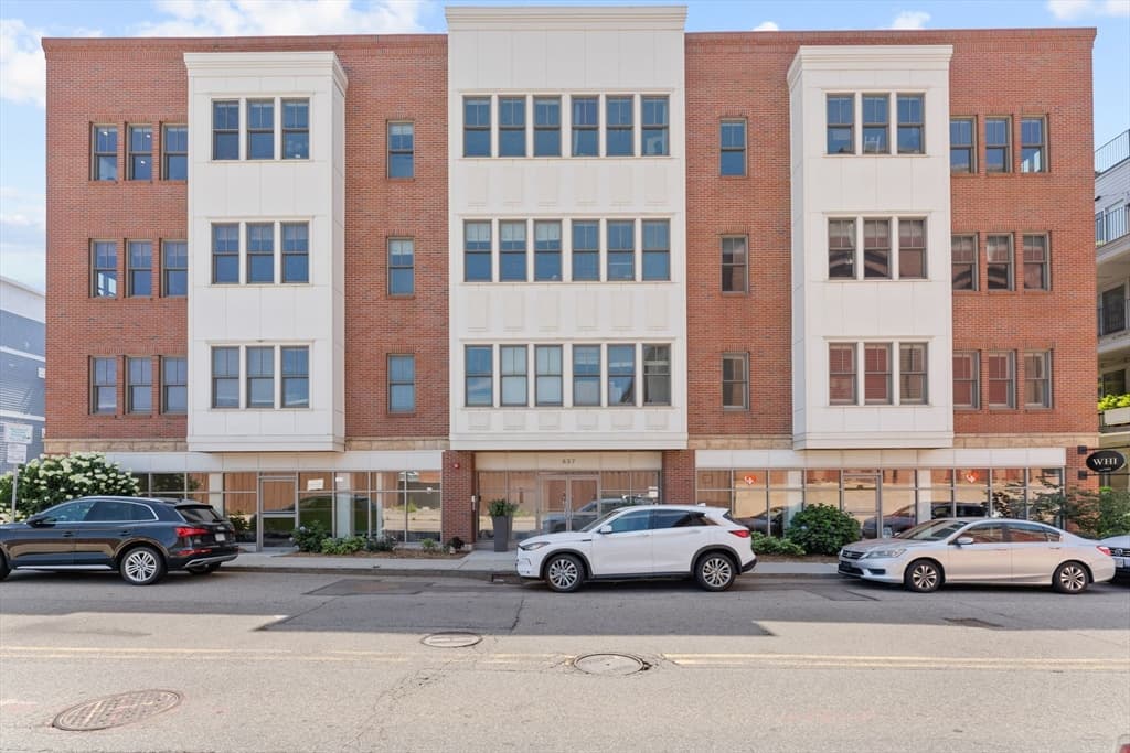 637 E 1st St, Boston MA 02127 photo 19