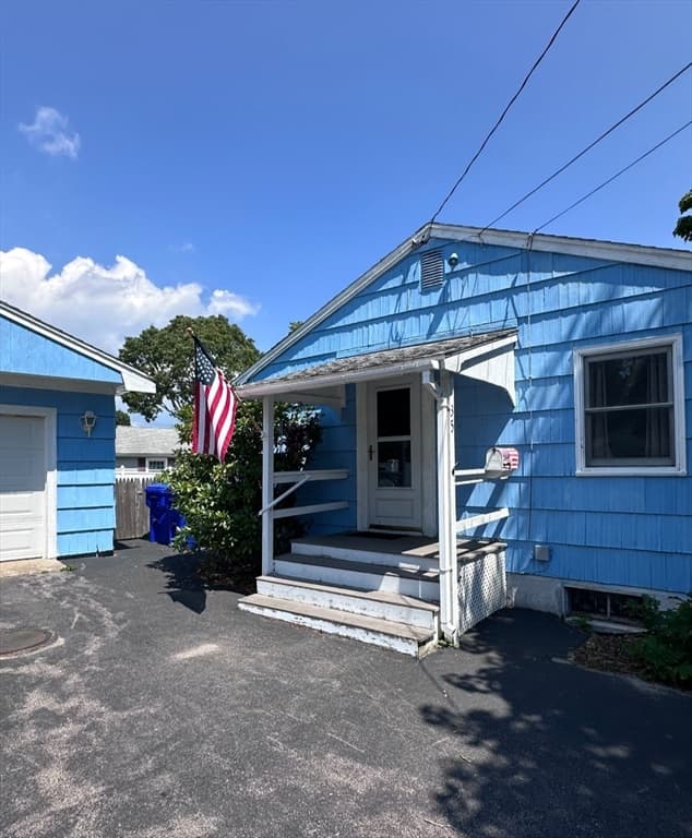 35 Wall St, Bourne MA 02532 photo 3