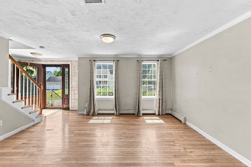 35 Meeshawn Ave, Taunton MA 02718 photo 12