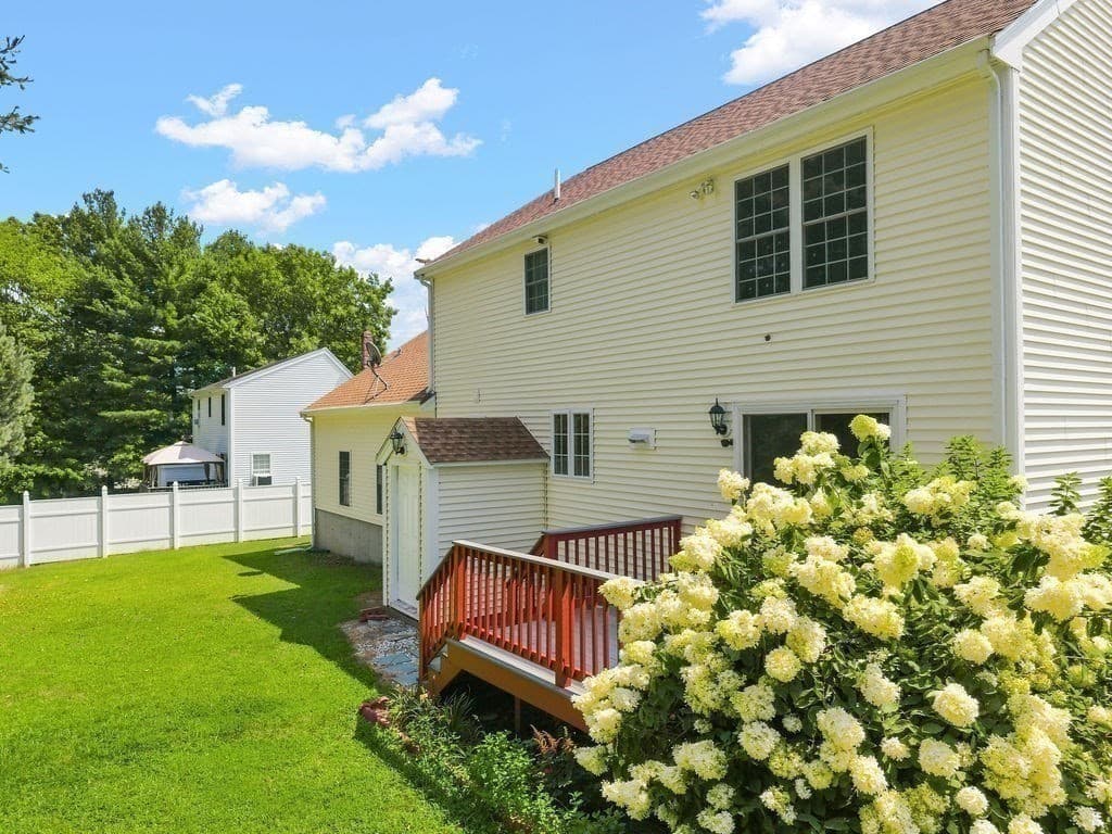 35 Meeshawn Ave, Taunton MA 02718 photo 39