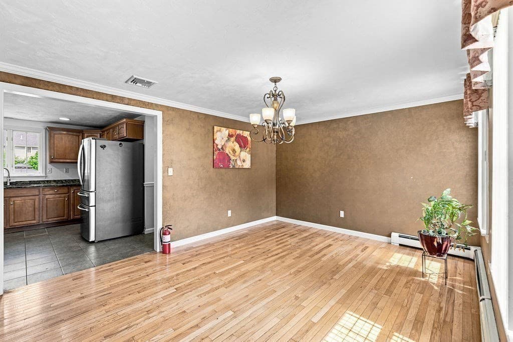 35 Meeshawn Ave, Taunton MA 02718 photo 8