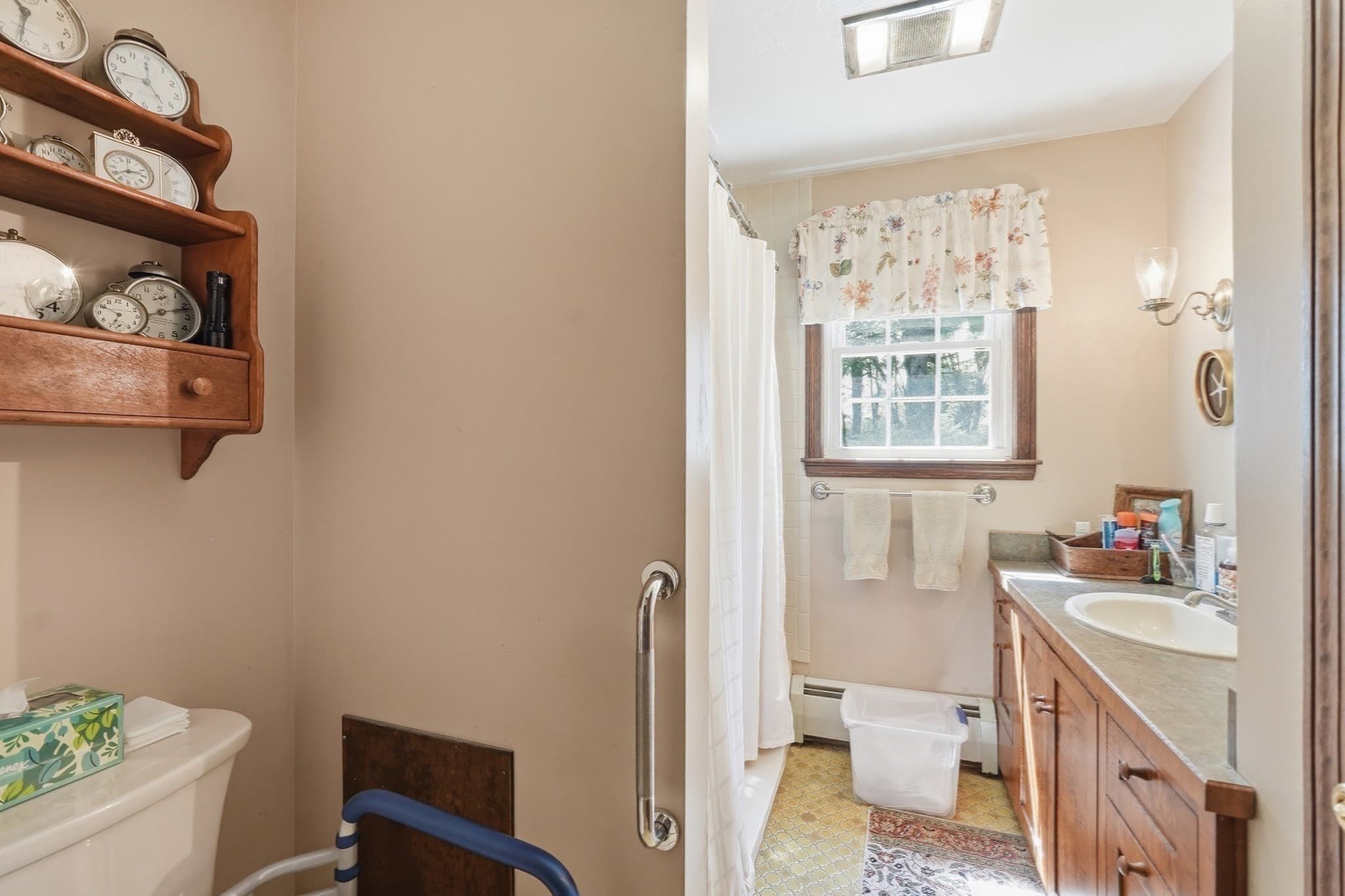 Multi Family at 22 Kingsbury Rd, Thompson CT 06277, photo 14 of 40