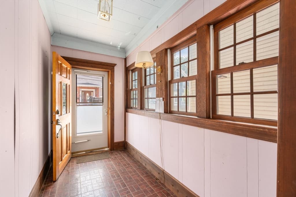 31 Everett Ave, Somerville MA 02145 photo 13