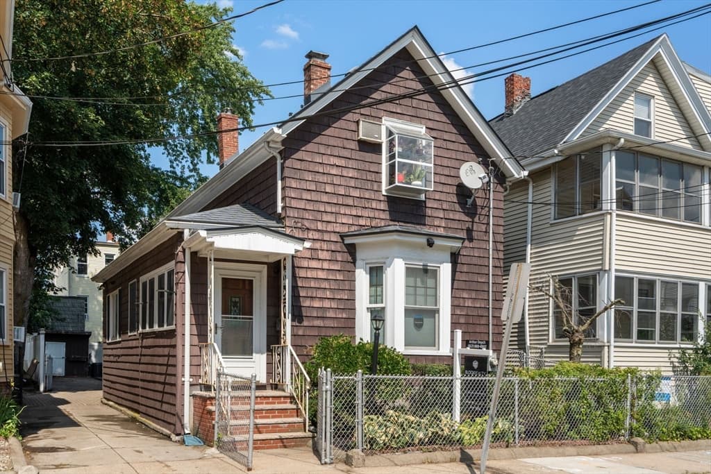 31 Everett Ave, Somerville MA 02145