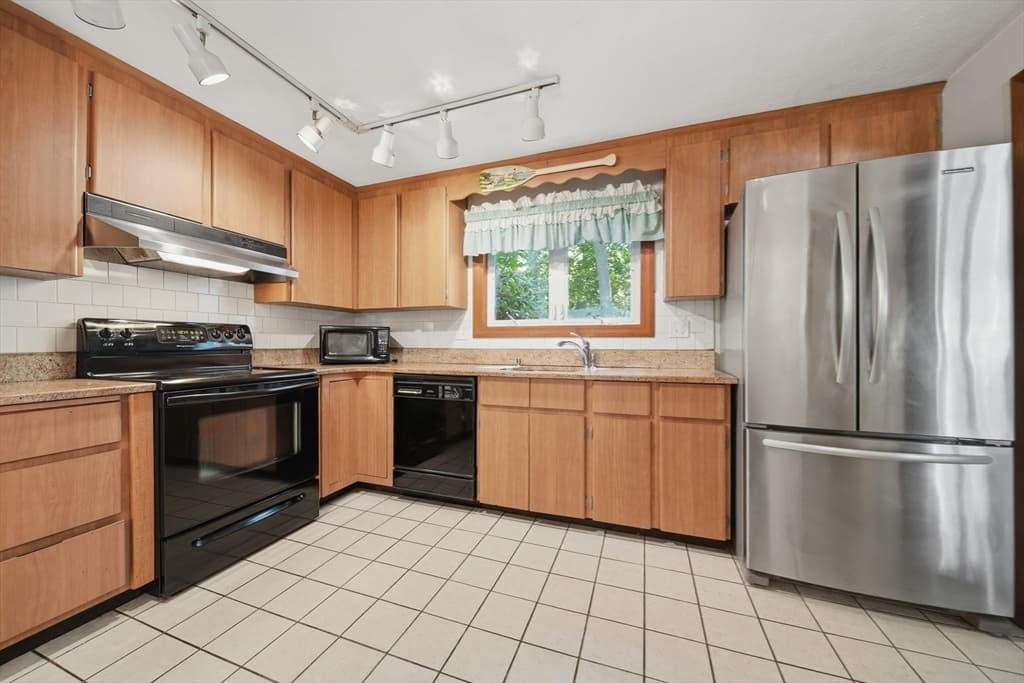 34 Cornell Rd, Danvers MA 01923 photo 12