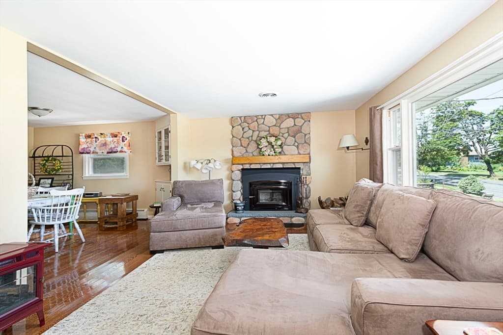 23 Mary Ann Dr, Worcester MA 01606 photo 7