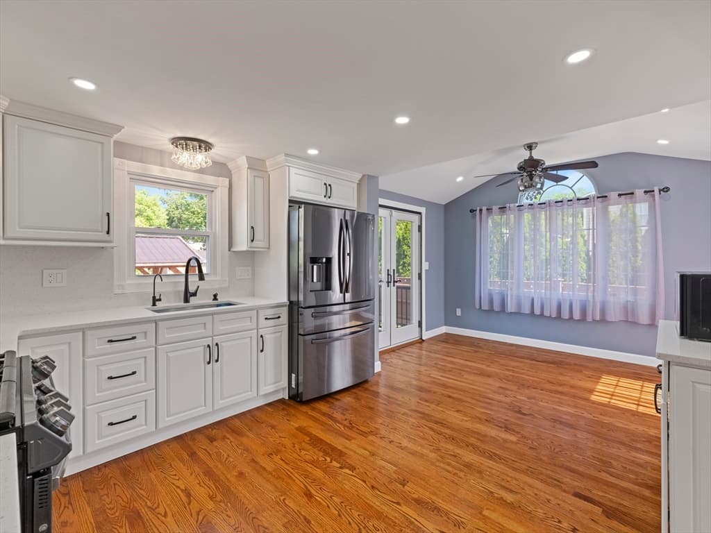 7 Fabens St, Saugus MA 01906 photo 6
