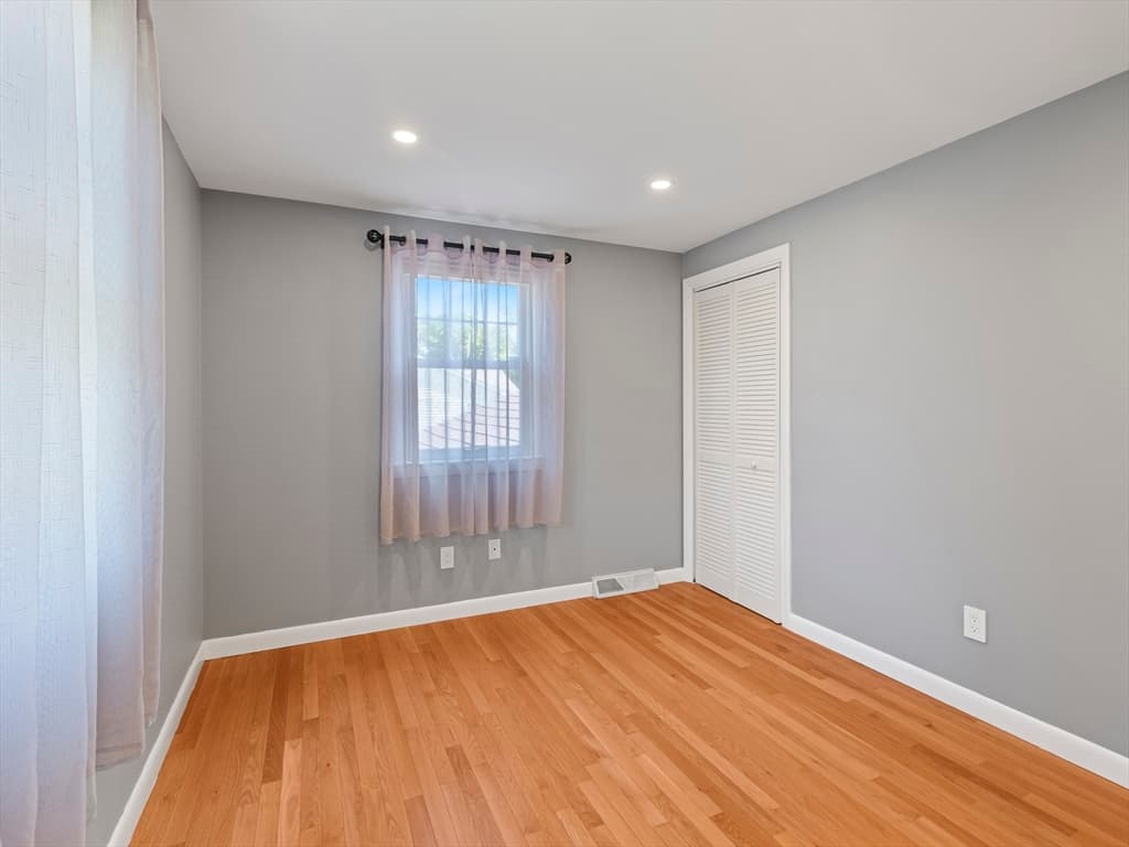 7 Fabens St, Saugus MA 01906 photo 26