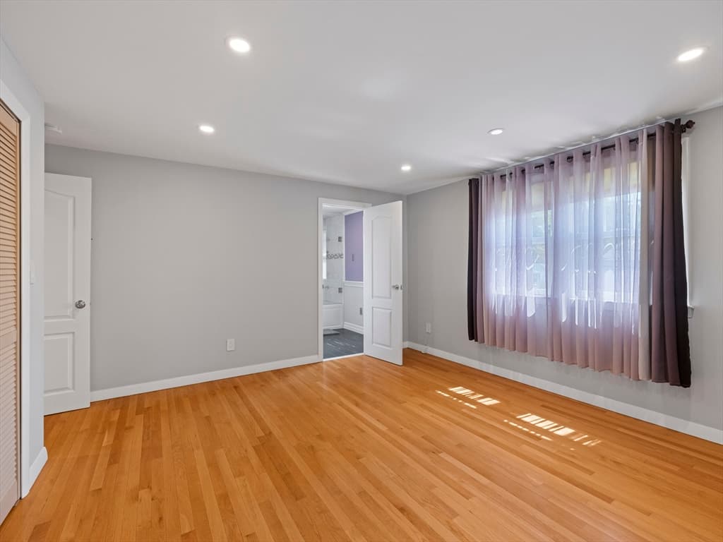 7 Fabens St, Saugus MA 01906 photo 20