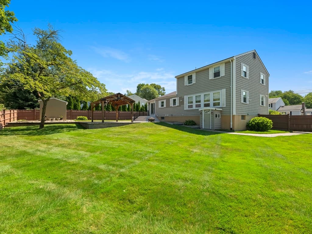 7 Fabens St, Saugus MA 01906 photo 38