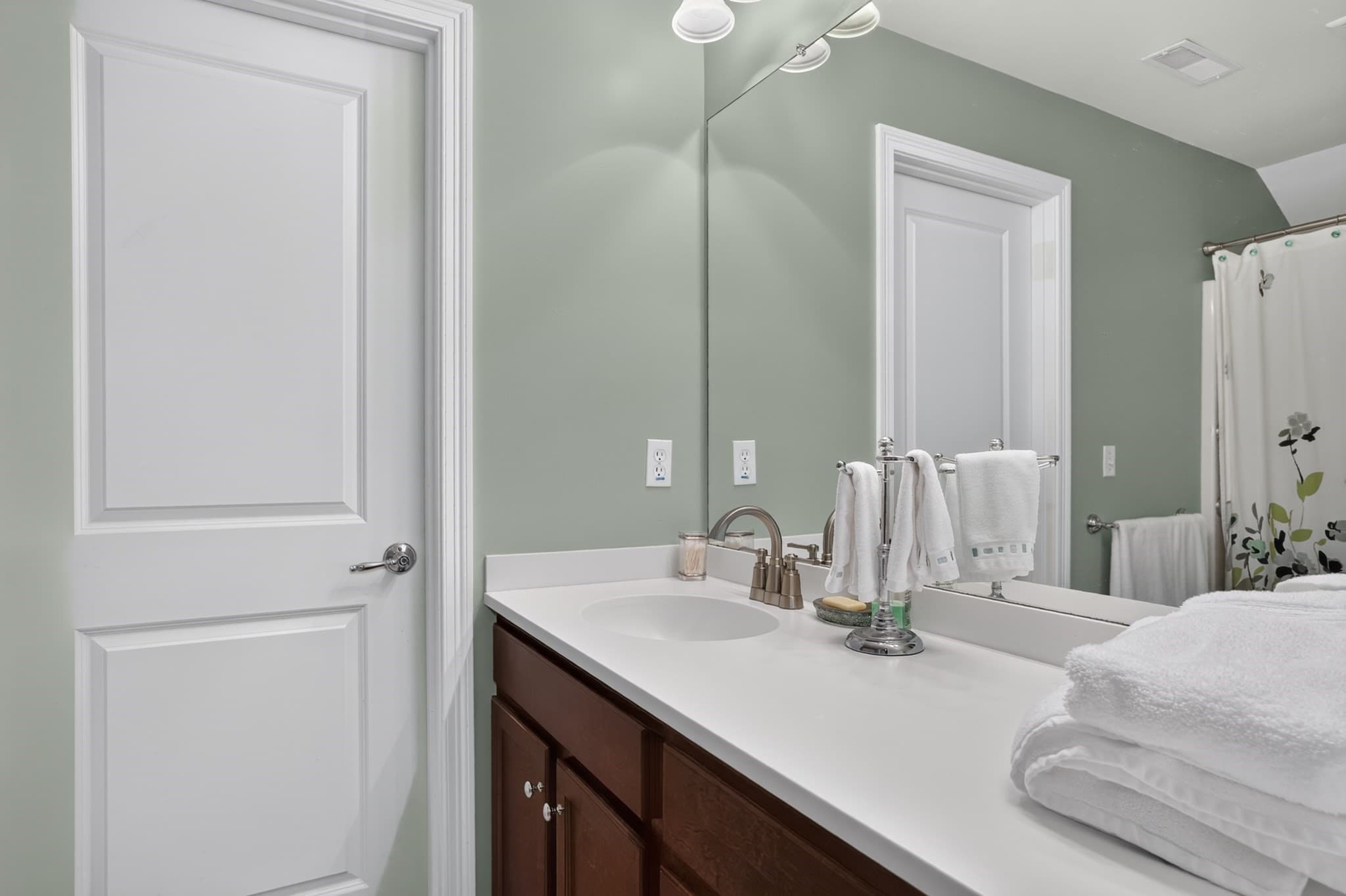 Condominium at 36 Arbor Glen Drive # 36, Stow MA 01775, Stow, photo 26 of 35