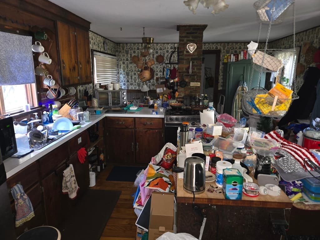 133 Amherst Rd, Pelham MA 01002 photo 3