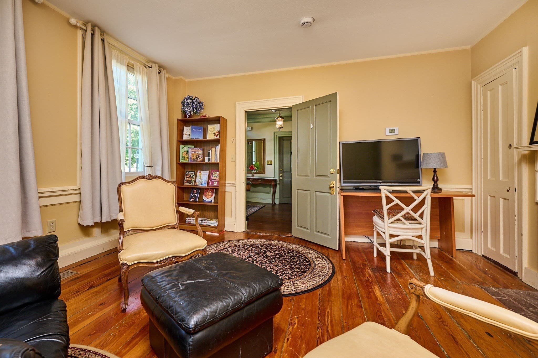 Single Family Residence at 25 Woodbridge St, South Hadley MA 01075, photo 5 of 42