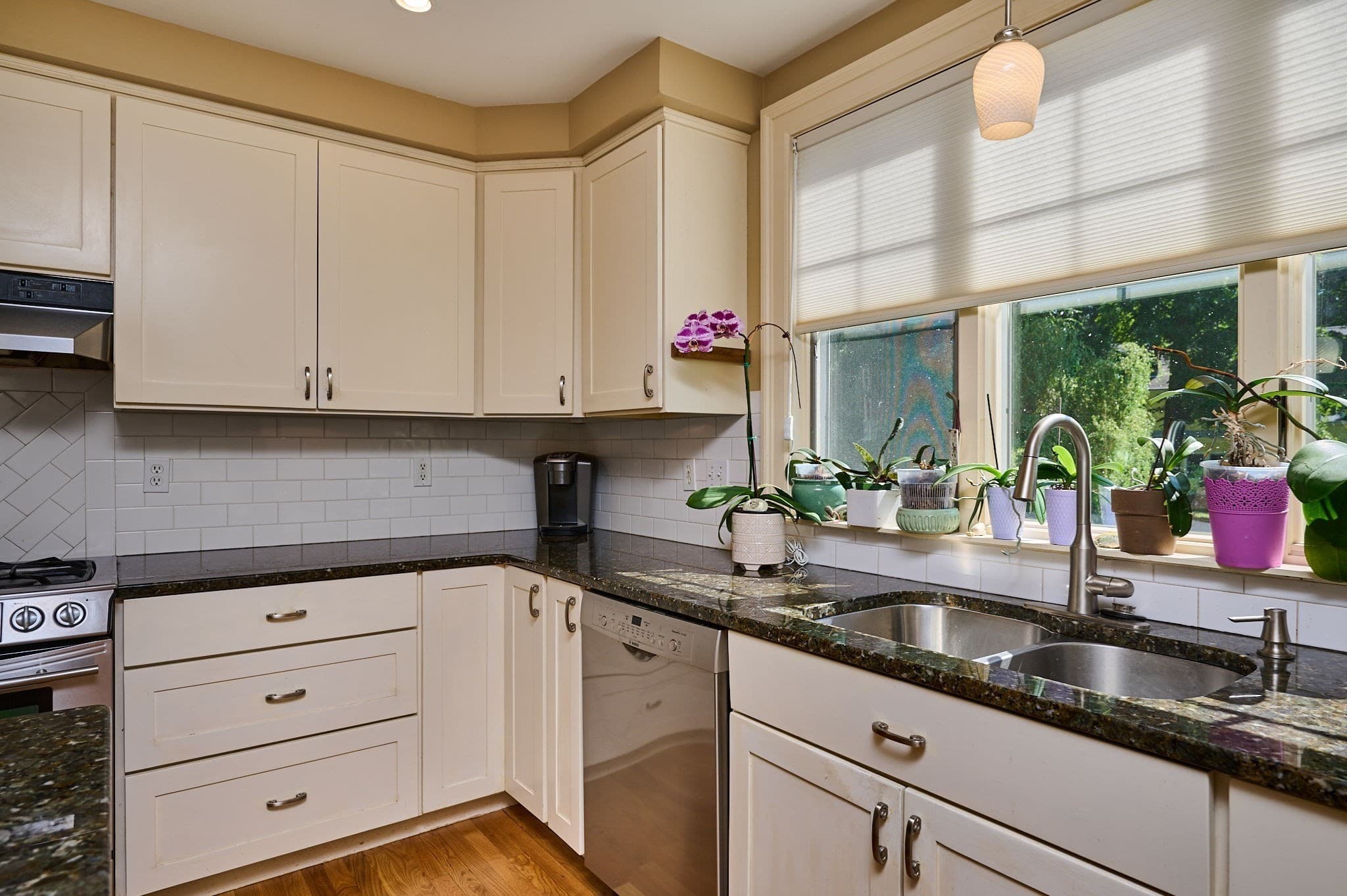 Single Family Residence at 25 Woodbridge St, South Hadley MA 01075, photo 15 of 42