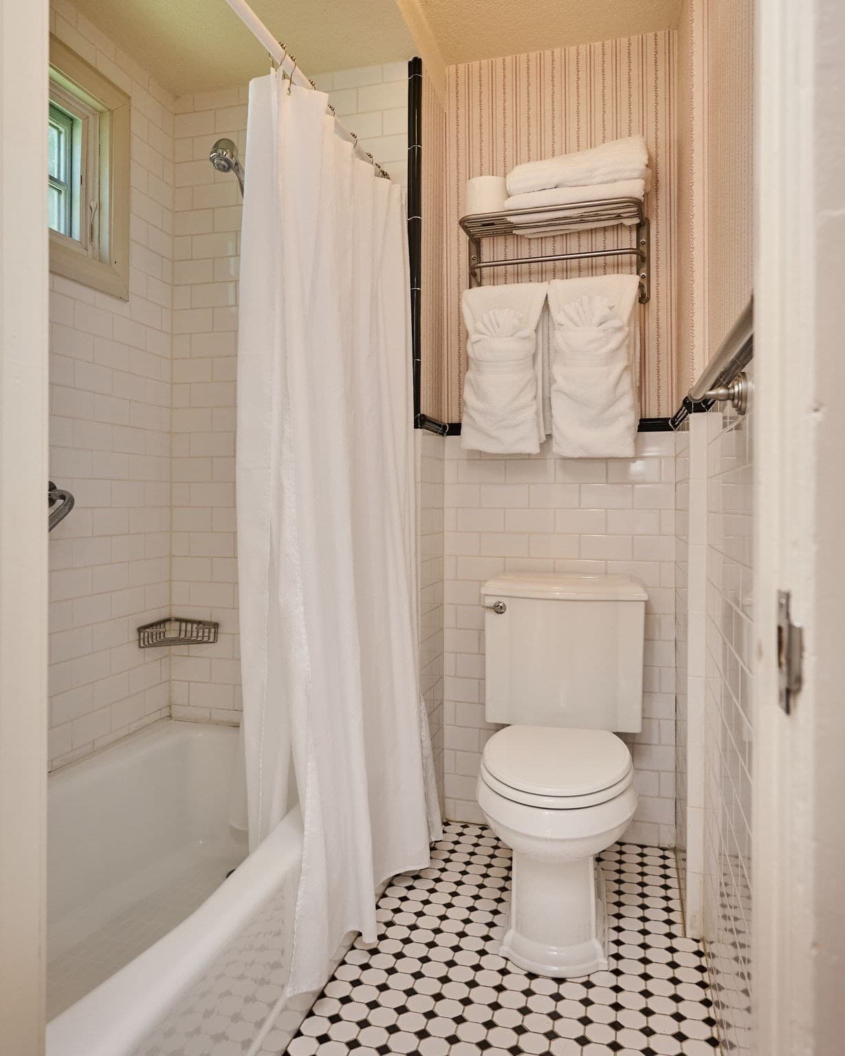 Single Family Residence at 25 Woodbridge St, South Hadley MA 01075, photo 29 of 42
