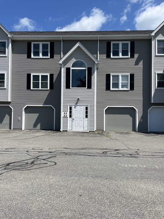 74 Tennis Plaza Road # 15, Dracut MA 01826 photo 3