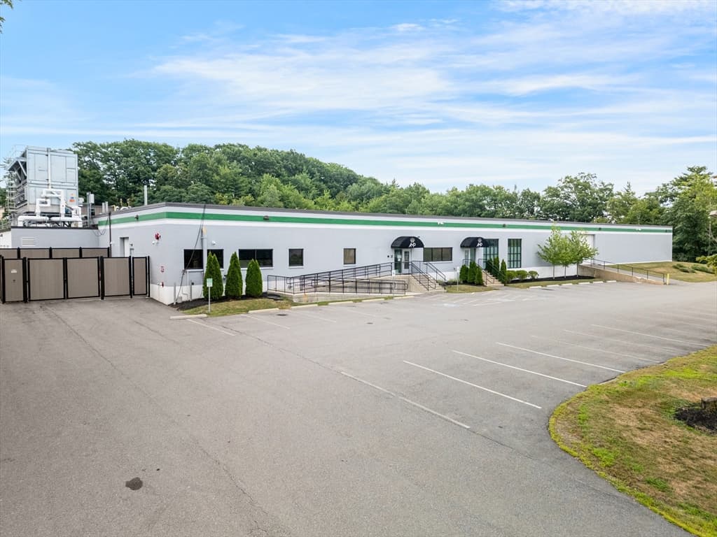 774 Crawford St, Fitchburg MA 01420 photo 6