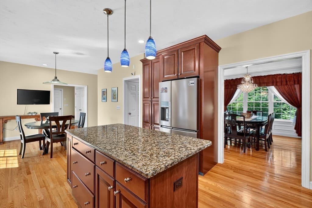 28 Hickory Dr, Shrewsbury MA 01545 photo 11