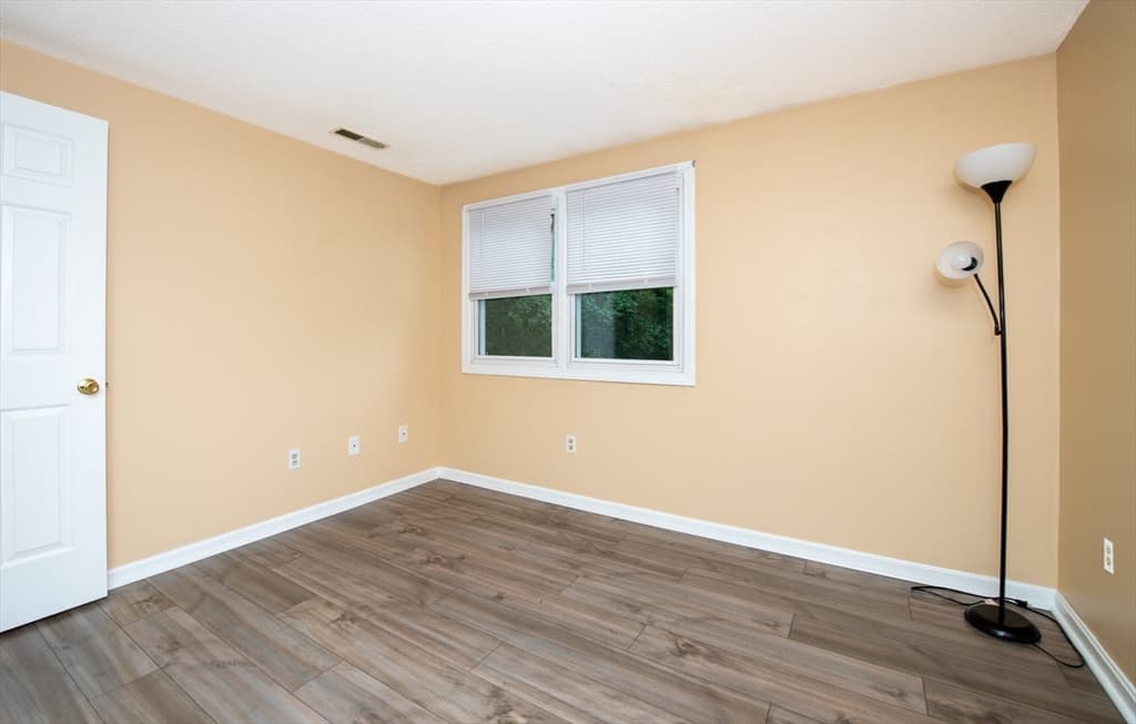 1585 Braley Rd # 51, New Bedford MA 02745 photo 17
