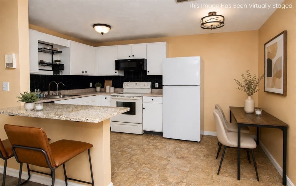 1585 Braley Rd # 51, New Bedford MA 02745 photo 10