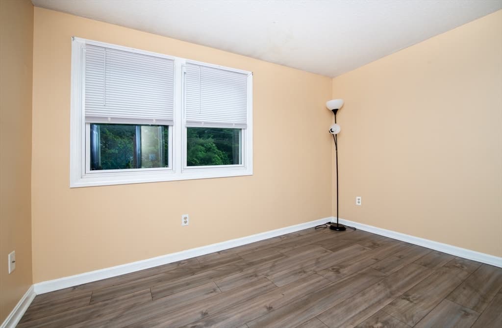 1585 Braley Rd # 51, New Bedford MA 02745 photo 18