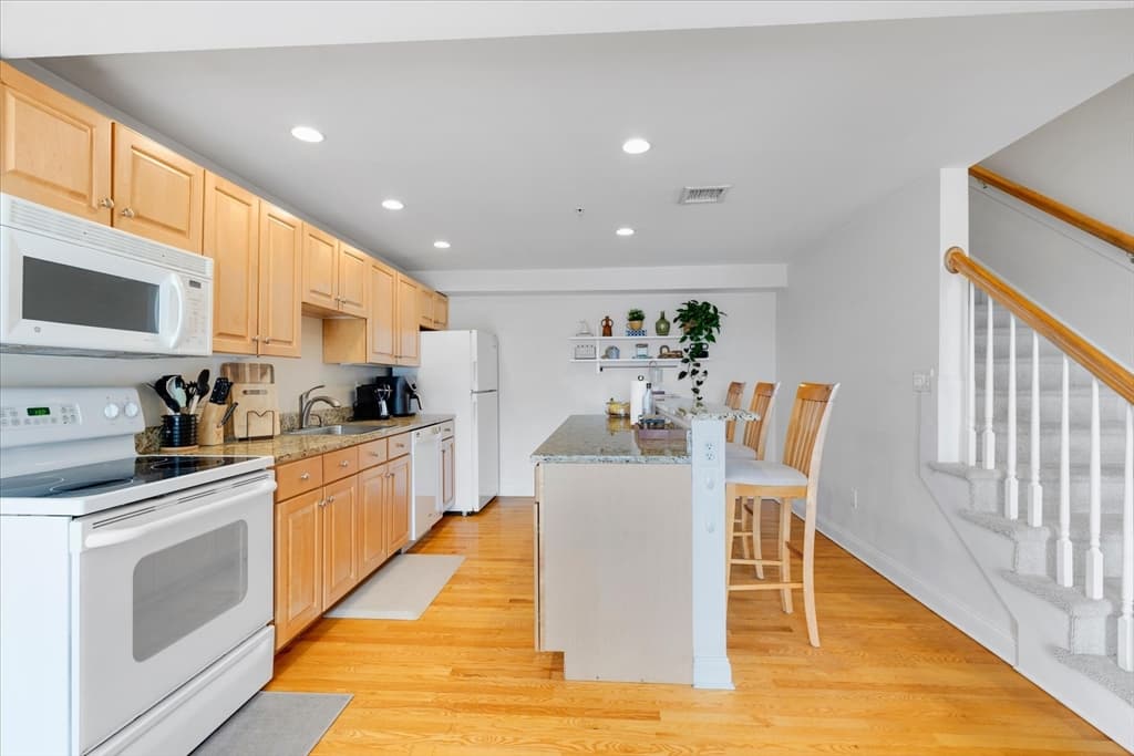 615 Main # 7, Barnstable MA 02601 photo 13