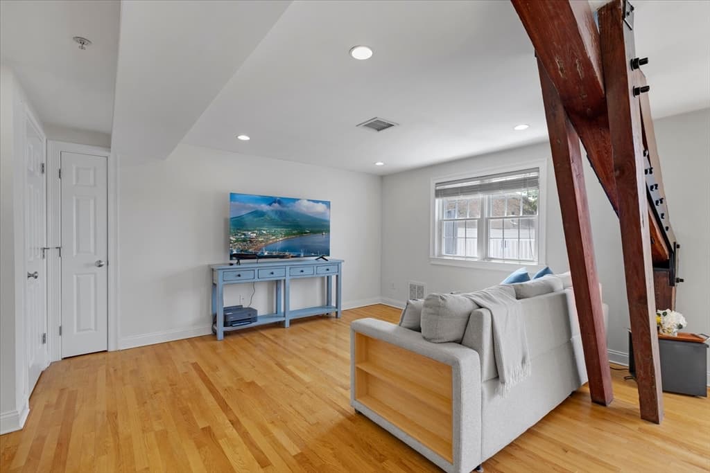 615 Main # 7, Barnstable MA 02601 photo 10