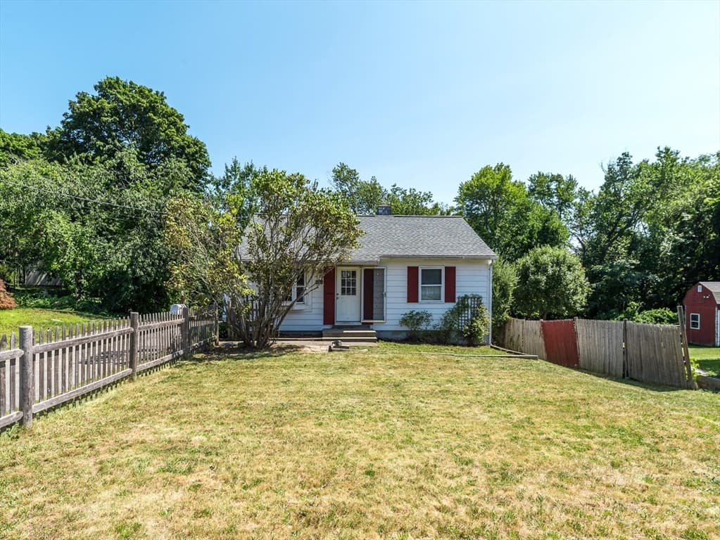 141 Cherry Street, Gloucester MA 01930