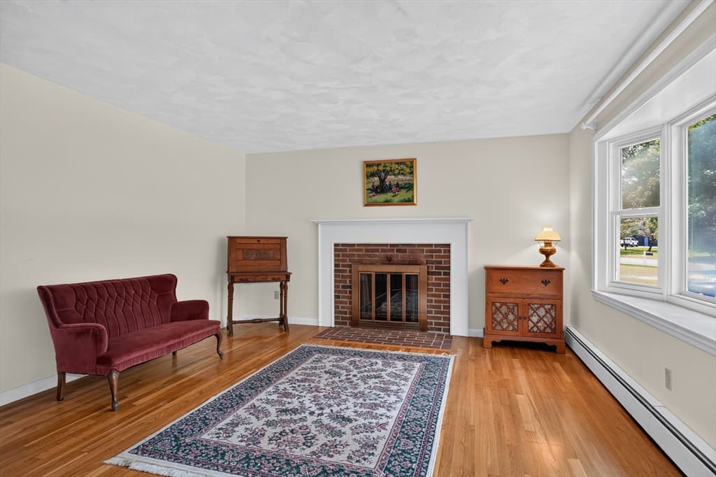 15 Burbank Ln, Lancaster MA 01523 photo 6
