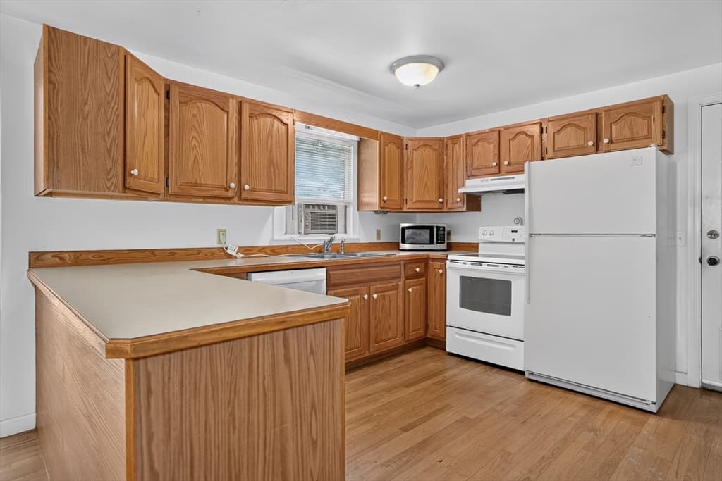 15 Burbank Ln, Lancaster MA 01523 photo 10