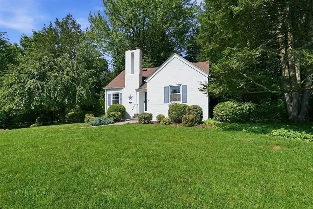 Single Family Residence at 1374 Plumtree Rd, Springfield MA 01119, Springfield, photo 34 of 35