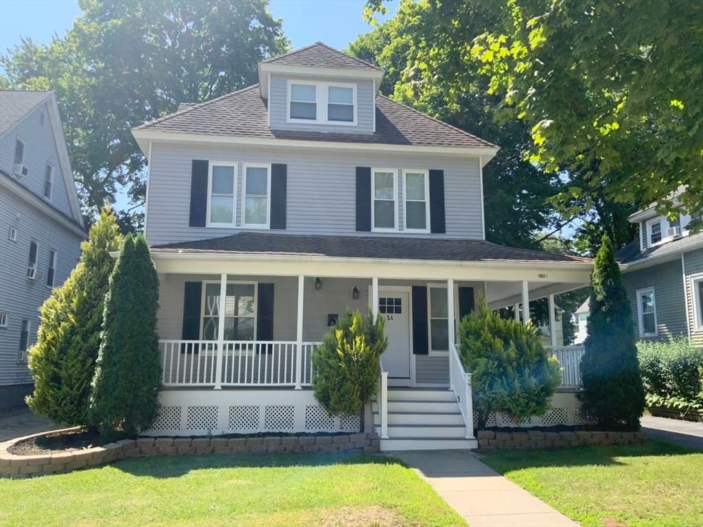 5/5A Ferdinand St, Worcester MA 01603