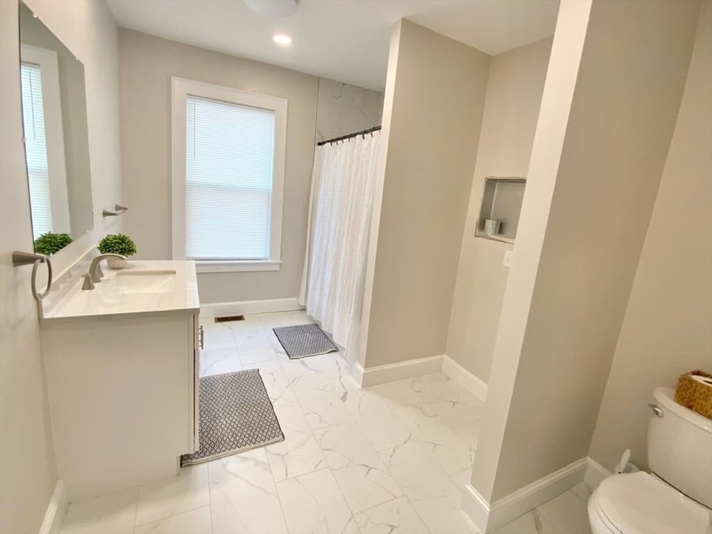 5/5A Ferdinand St, Worcester MA 01603 photo 19