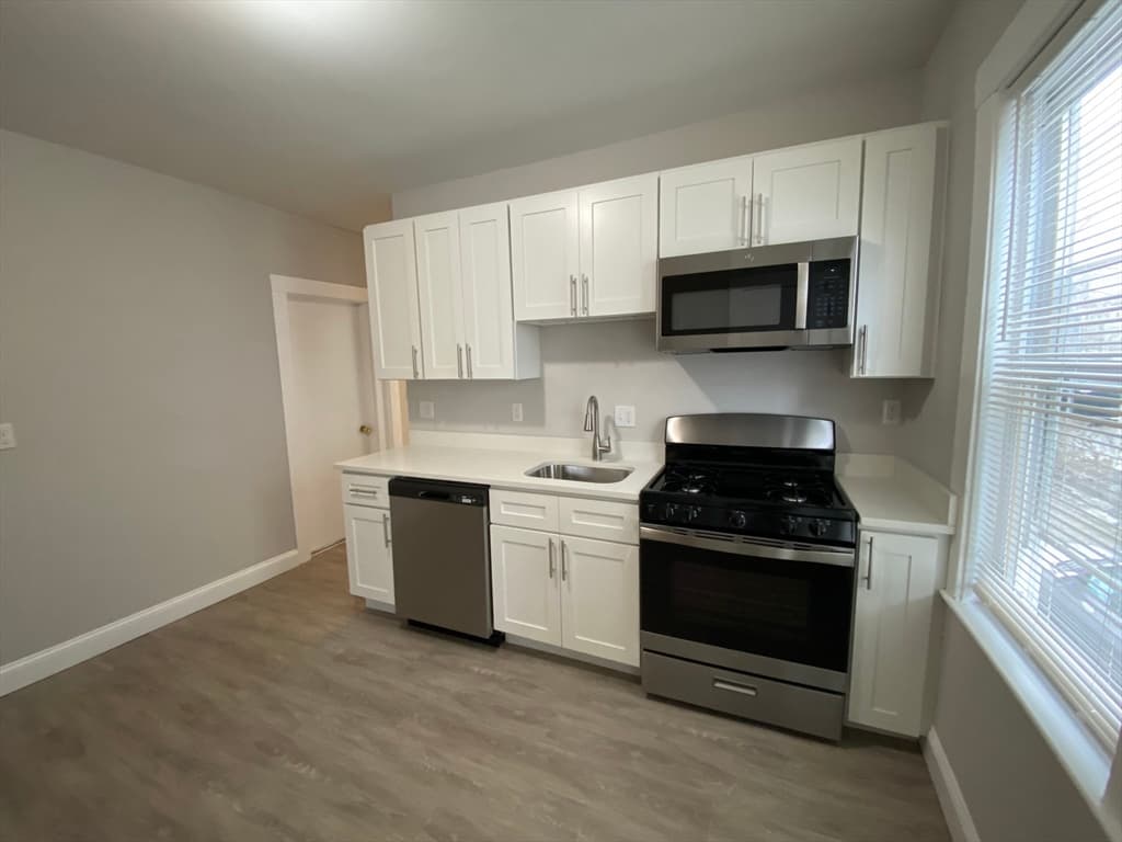 22 Melbourne Street, Boston MA 02121 photo 12